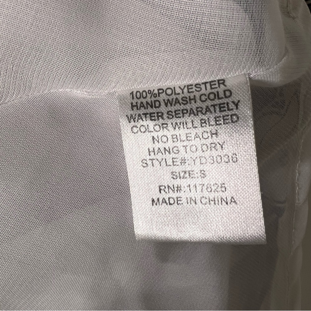 Women’s black and white floral dress size small - Picture 6 of 6